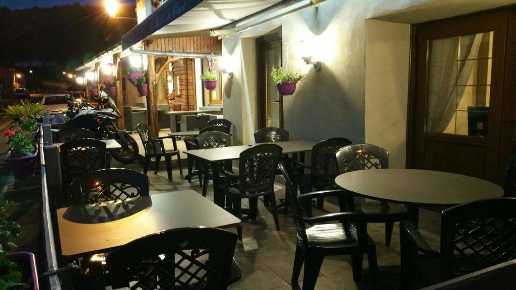 下降观点酒店 Tournavaux 外观 照片
